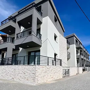 Aparthotel Four Shades Luxury