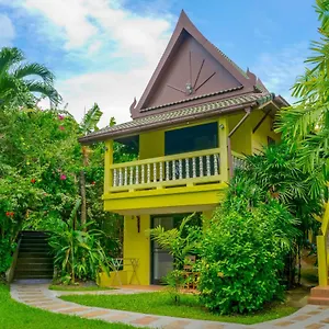 Gasthof Chez Charly, Nai Yang Beach