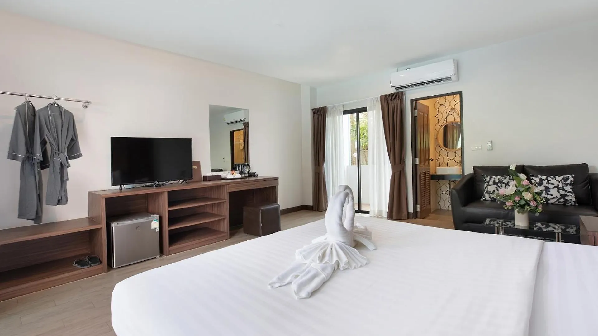 The Bell Airport Phuket Hotel - Sha Extra Plus Nai Yang